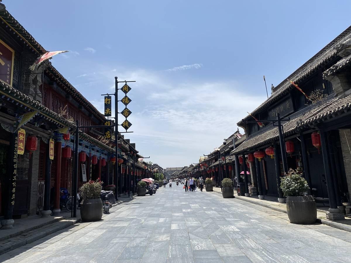 探索小院大门口朝南.物业公司装地漏靠着小院墙安好吗?,汇聚分享的红迪社区